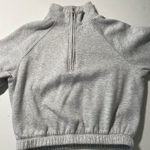 Grey Long sleeved sweatshirt with zipper